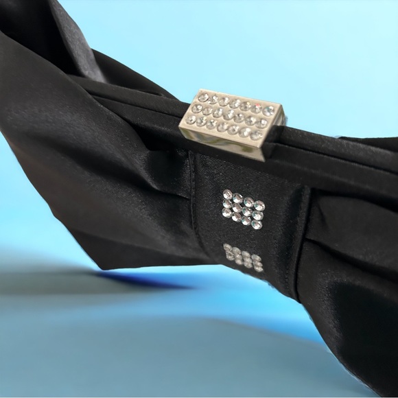 Black satin bow style evening bag with rhinestones - Picture 2 of 6